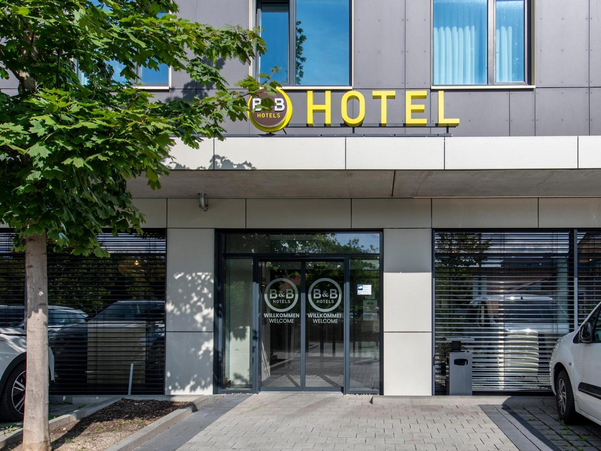 B&B Hotel Muenchen-Olympiapark Exteriör bild